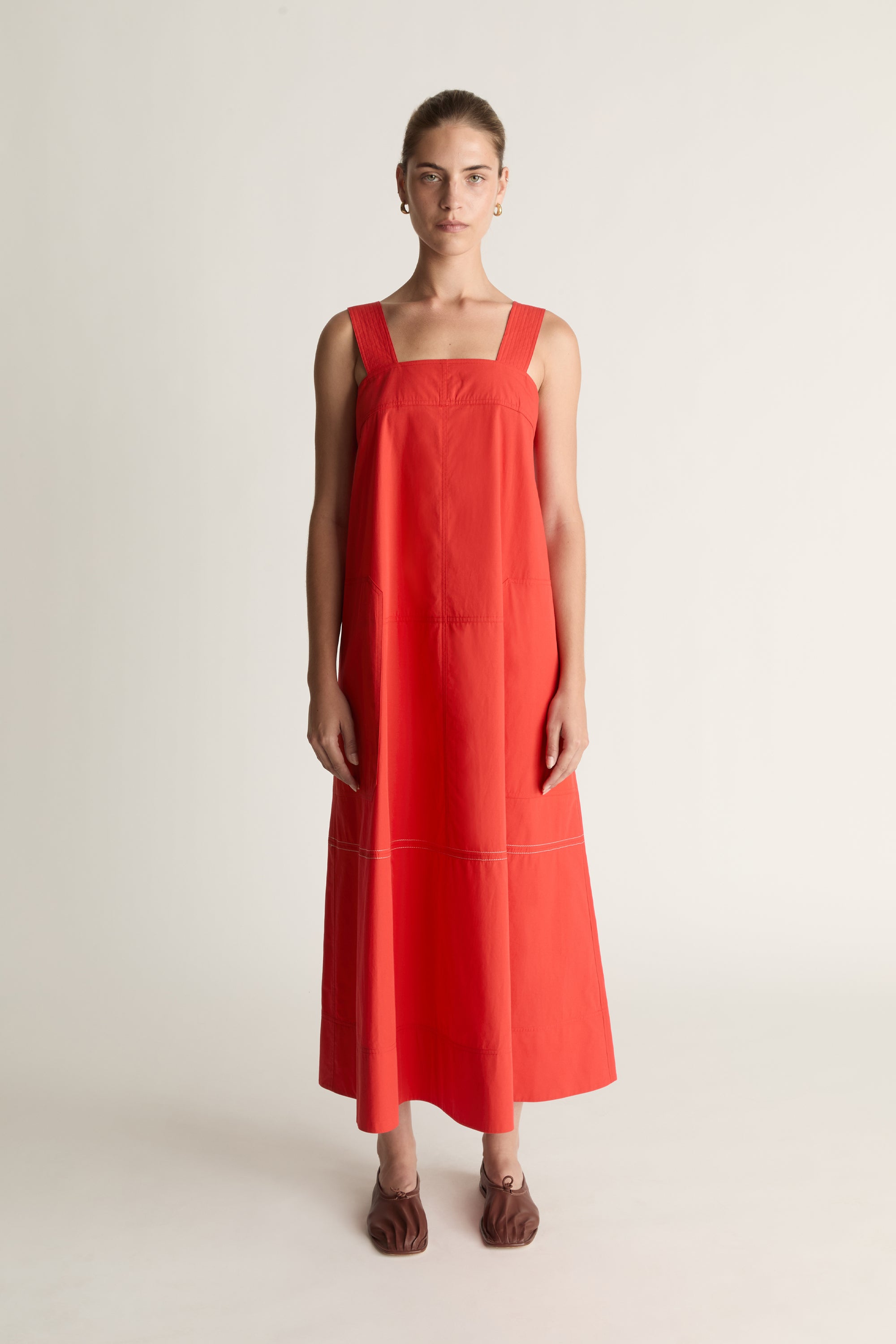 lee mathews red dress Spring is here and with it comes all the new fabulousness from my favourite brands. Here's an edit of some of the things I love that have just hit the stores. Today