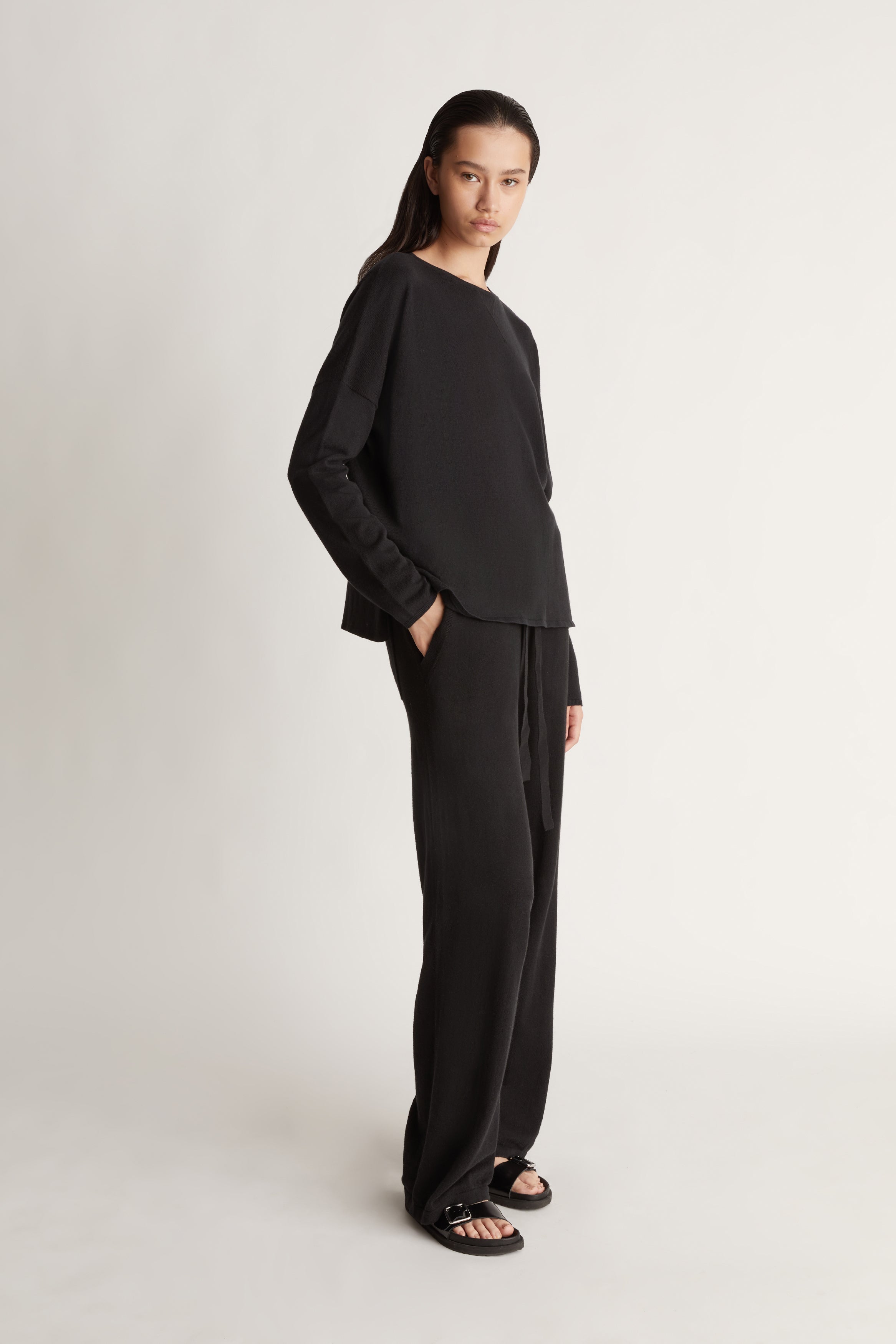 Cotton Cashmere LS Boxy Knit in Black