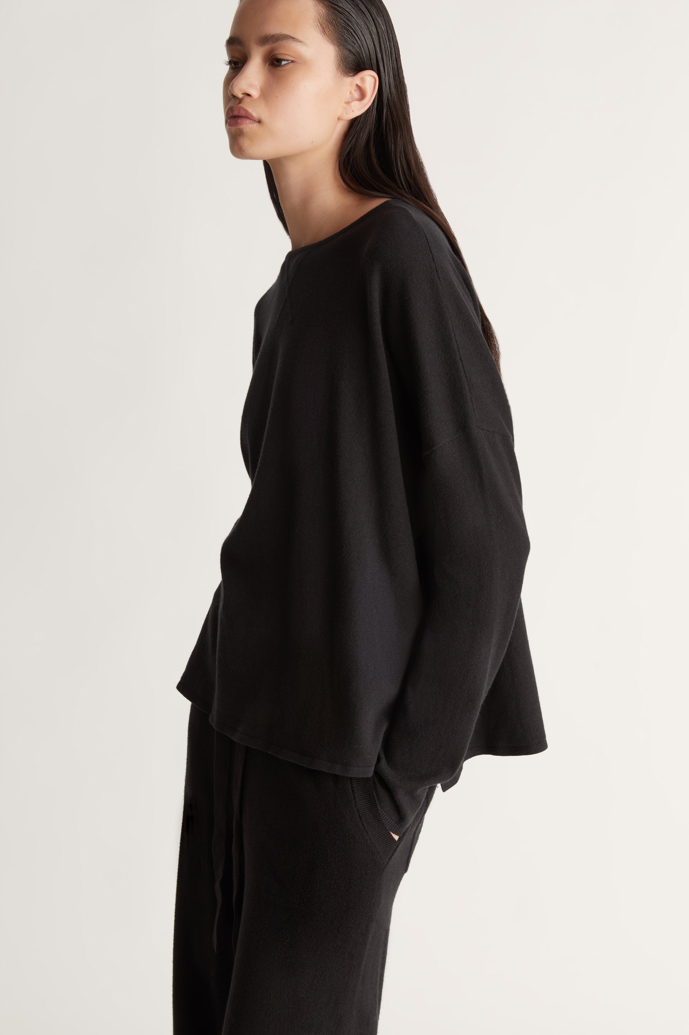 Cotton Cashmere LS Boxy Knit in Black