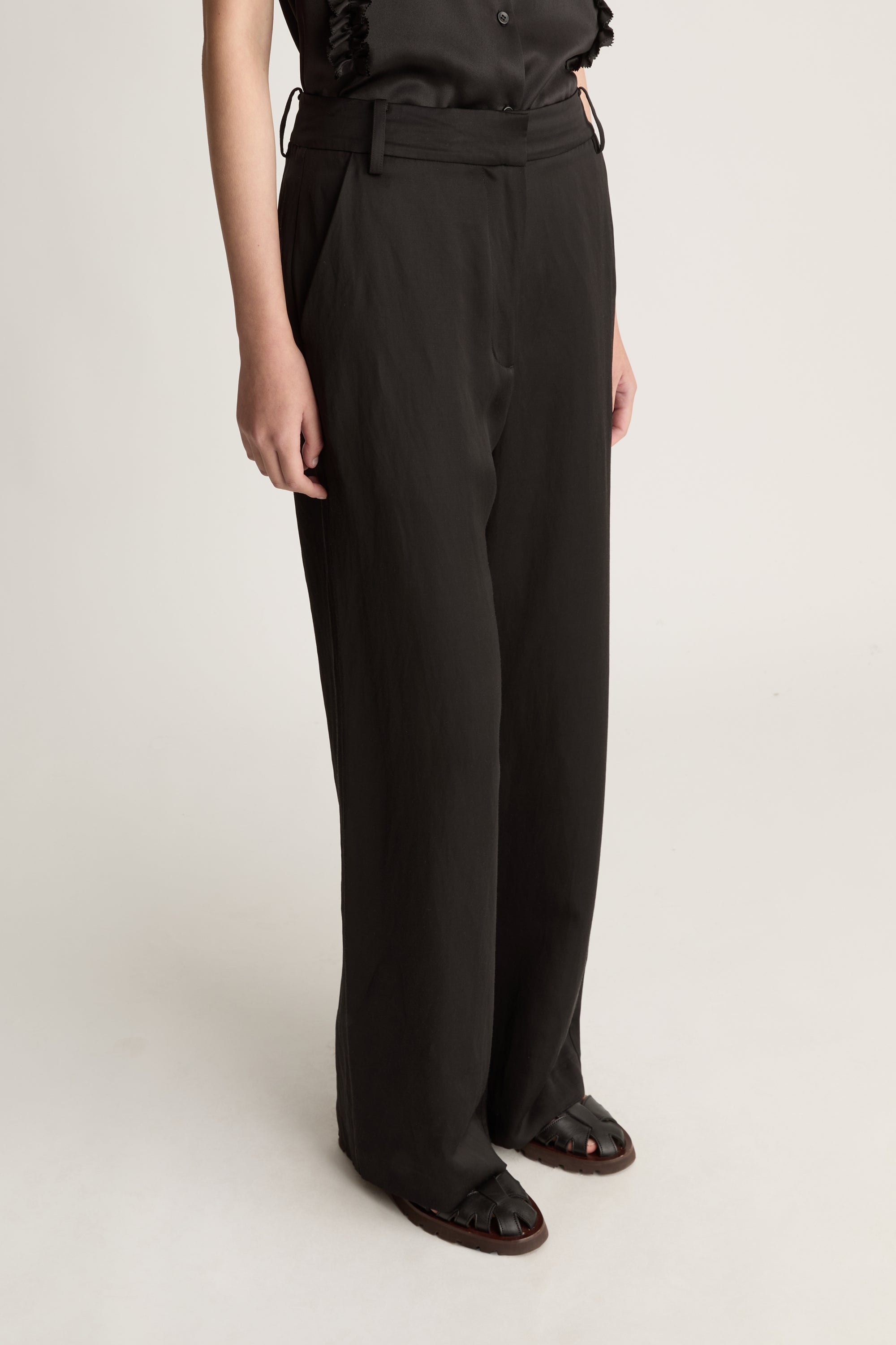 Aida Pant