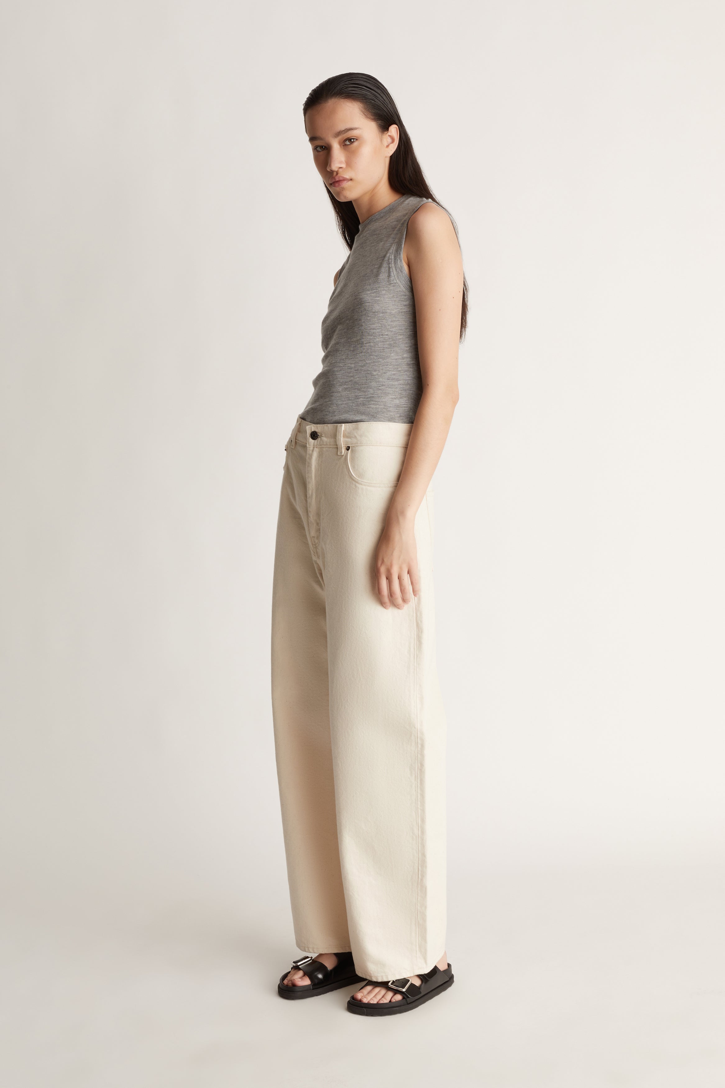 ruca様　lee mathews トップス Shop the Wendy Ruched Top by Lee Mathews