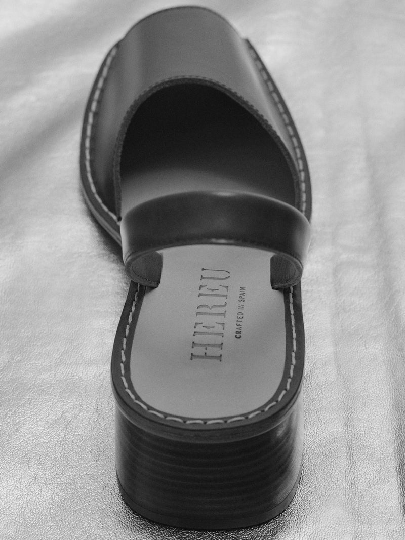 FOOTWEAR