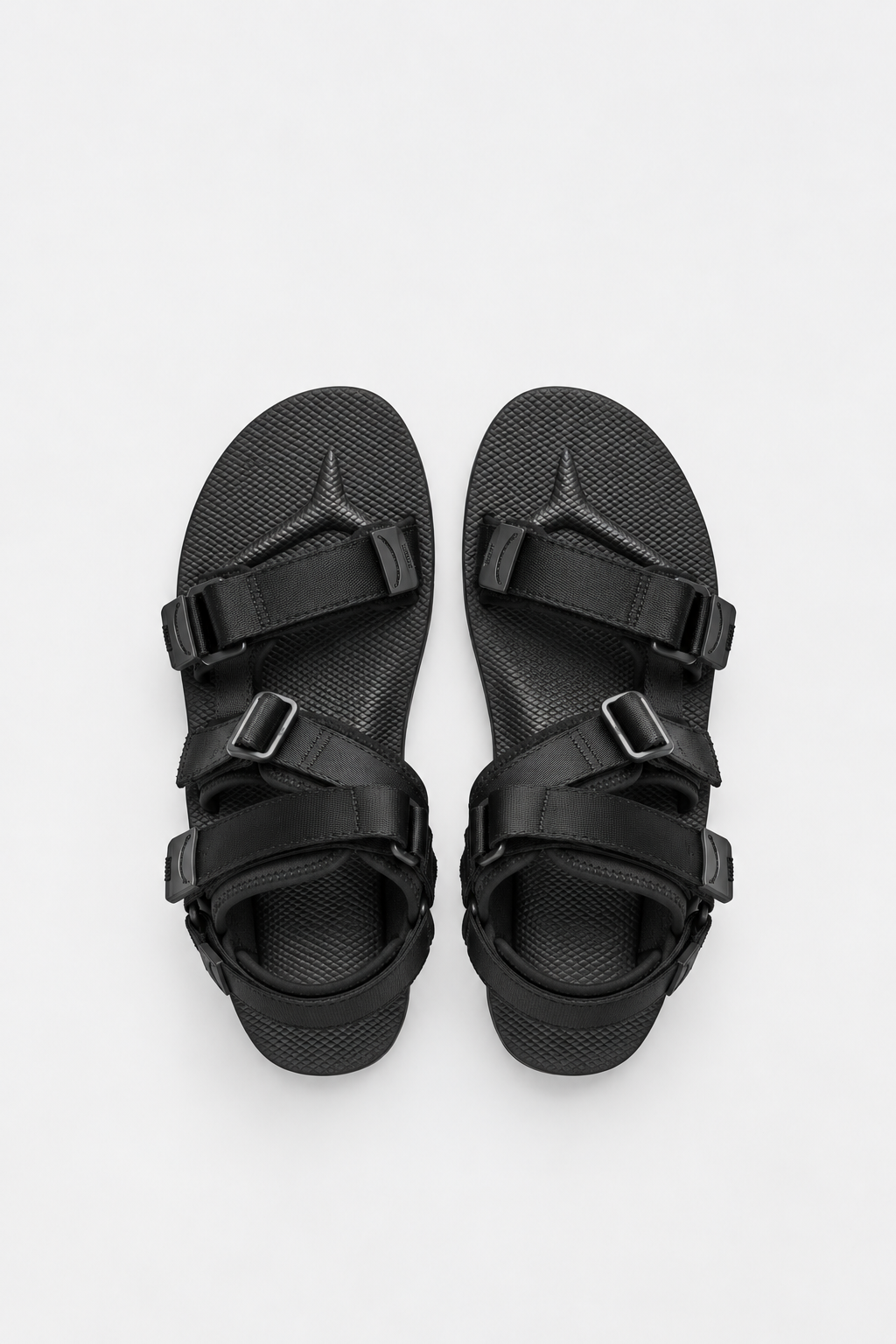 Kisee in Black