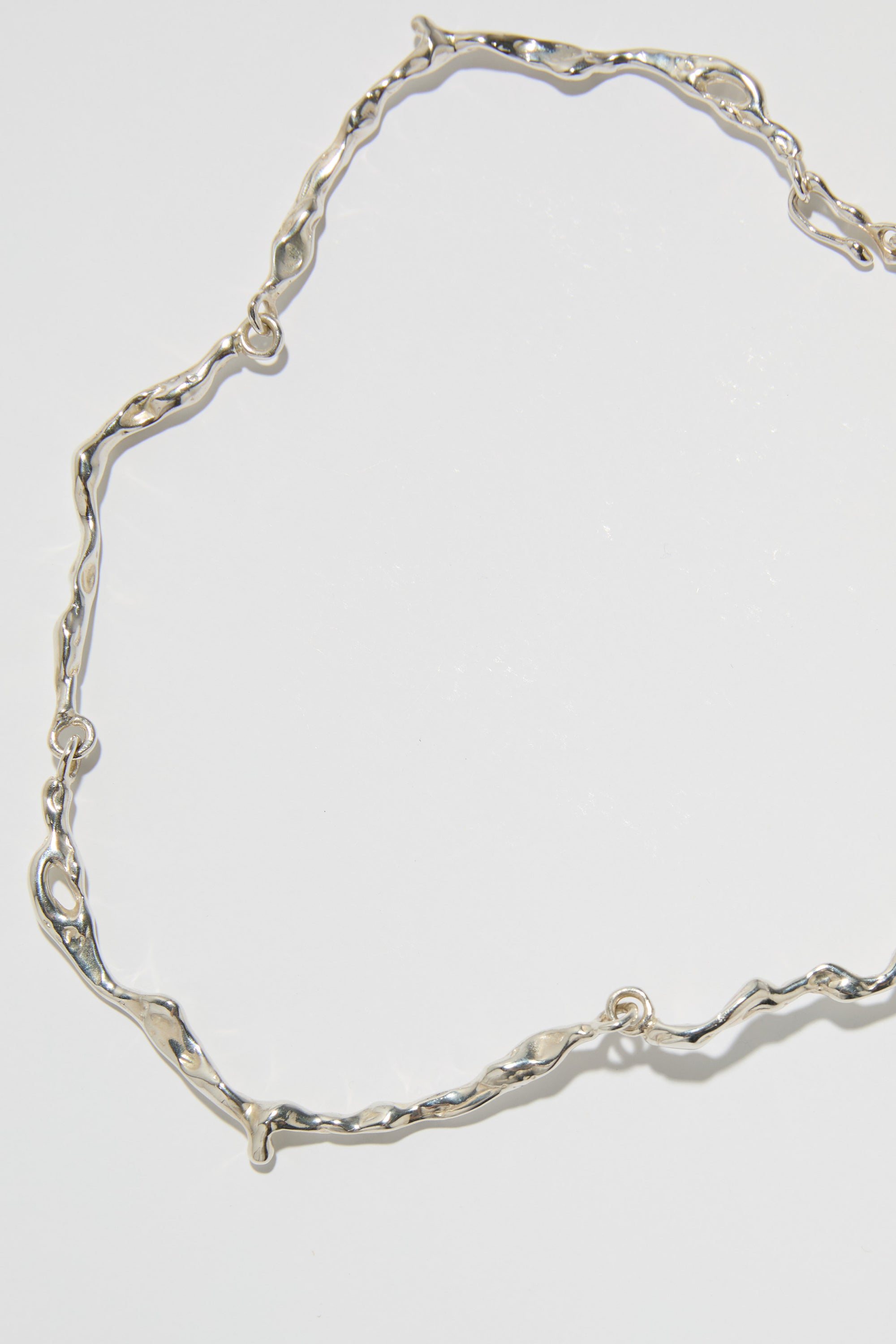 Faris Drip Collar