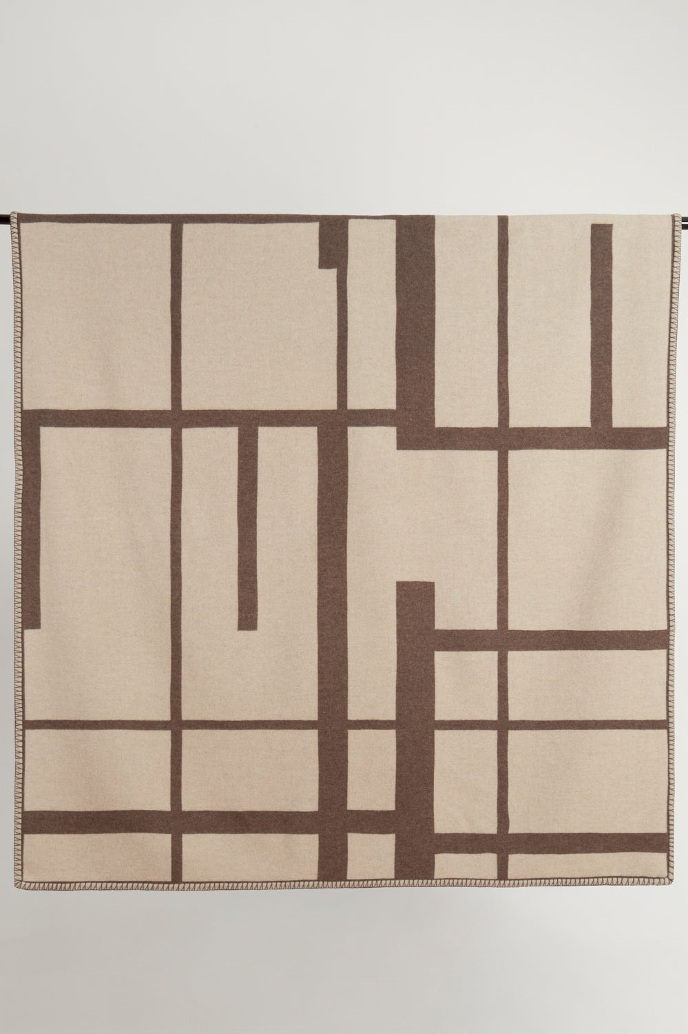 R+D LC2 Jacquard Blanket