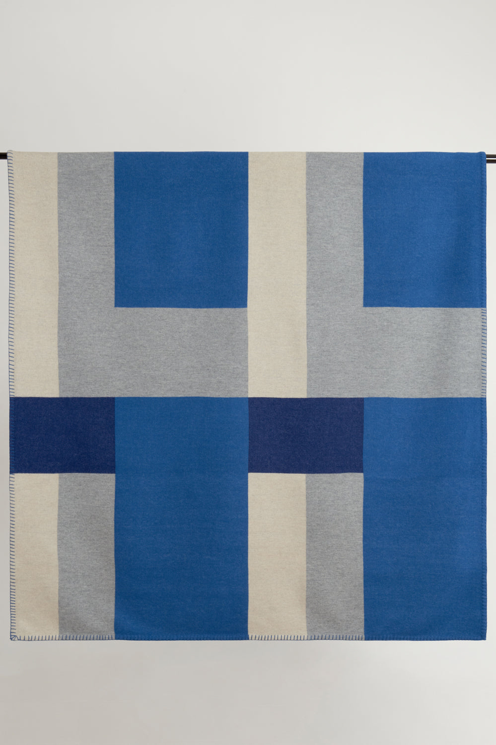 R+D Oran Jacquard Blanket