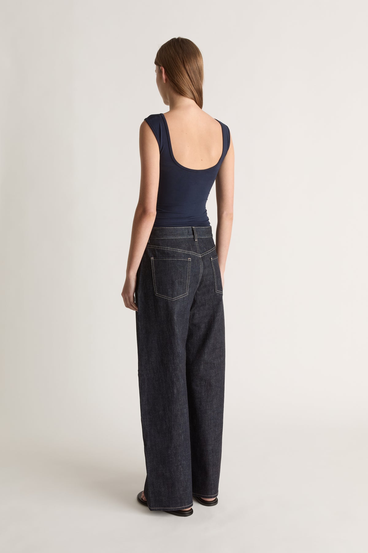 Recline Bateau Sleeveless Tank in Navy