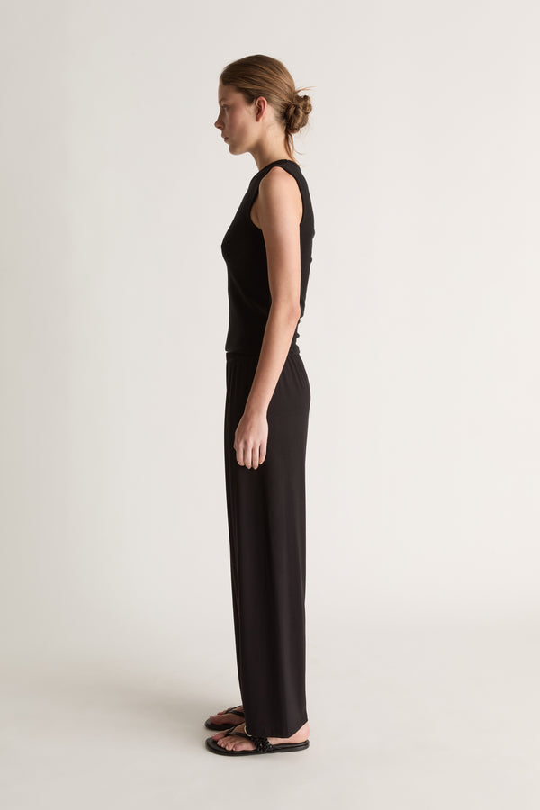 Recline Pant in Black