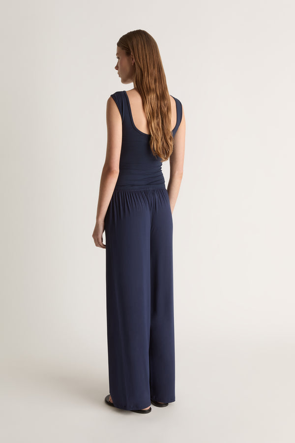 Recline Pant in Navy