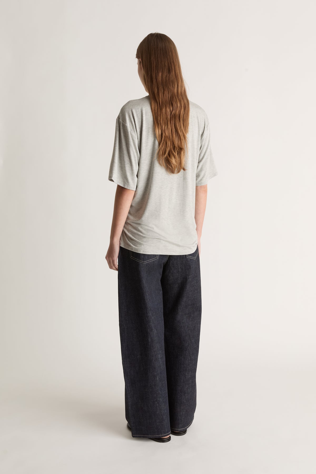 Relaxed Tee in Dove