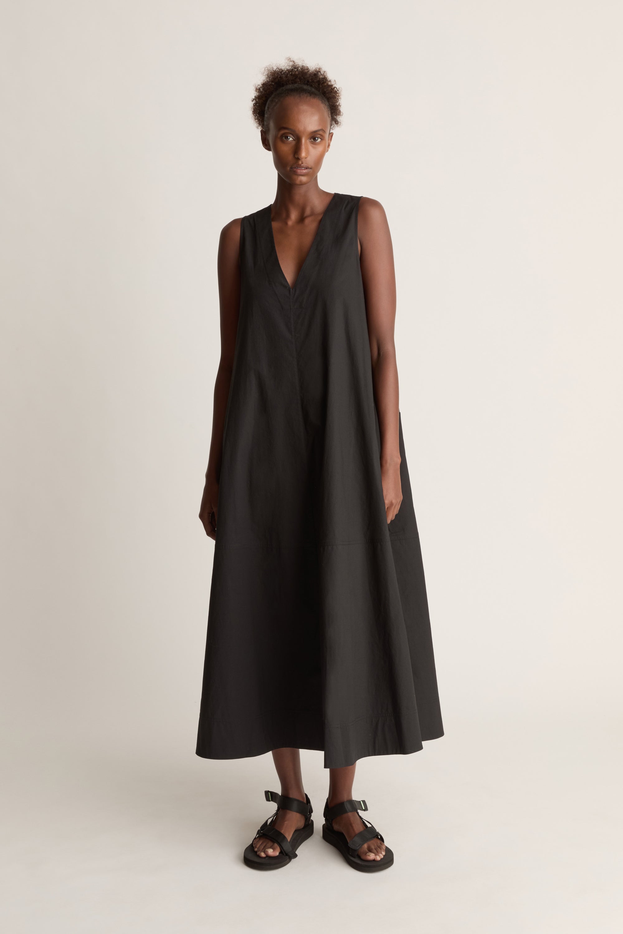 LM Poplin Apron Dress
