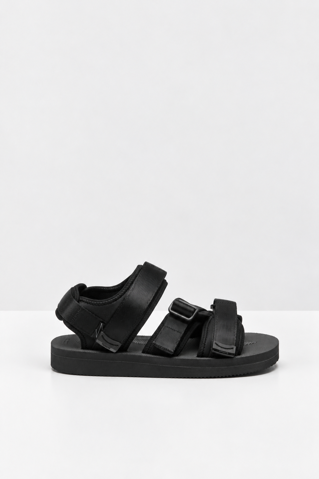 Kisee in Black